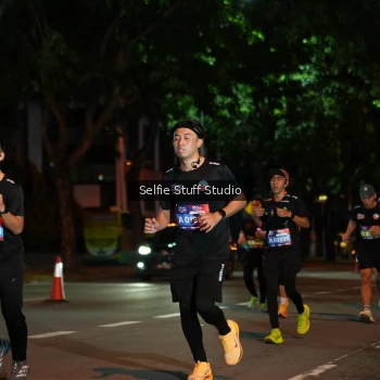 Runner Photo 3584637