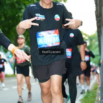 Runner Photo 3584640