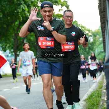 Runner Photo 3584773