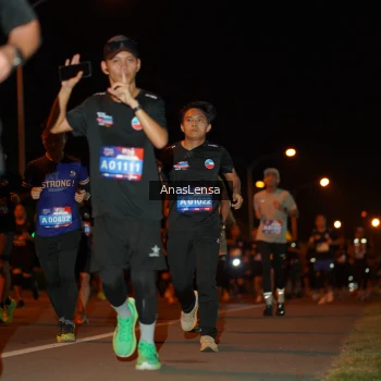 Runner Photo 3584816