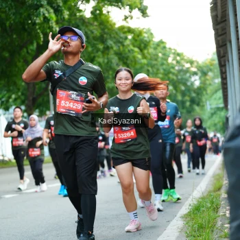 Runner Photo 3585210