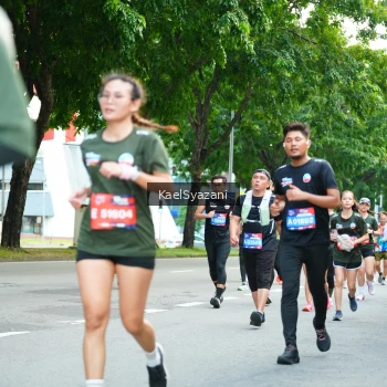 Runner Photo 3585605