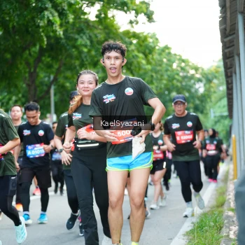 Runner Photo 3585976