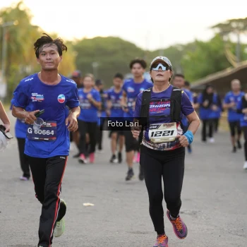 Runner Photo 3586812