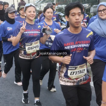 Runner Photo 3588287