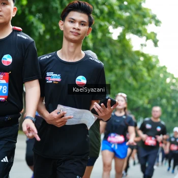 Runner Photo 3589053