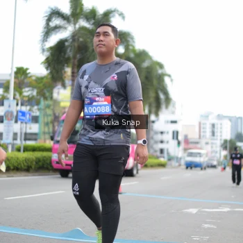 Runner Photo 3589657