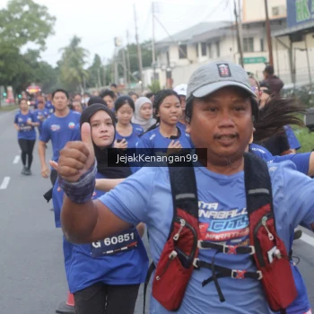 Runner Photo 3590018