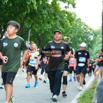 Runner Photo 3590024