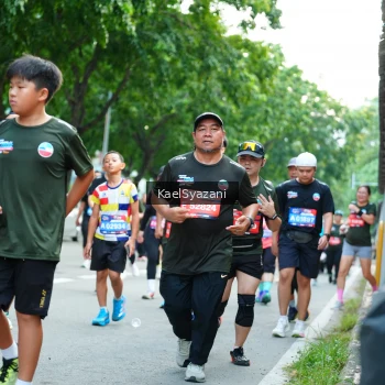 Runner Photo 3590037