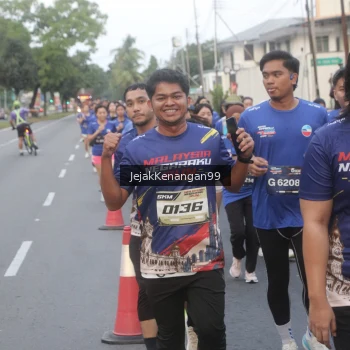 Runner Photo 3590197