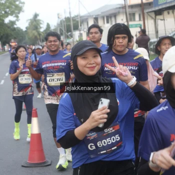 Runner Photo 3590198