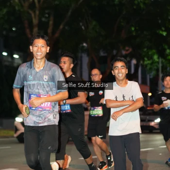 Runner Photo 3590200