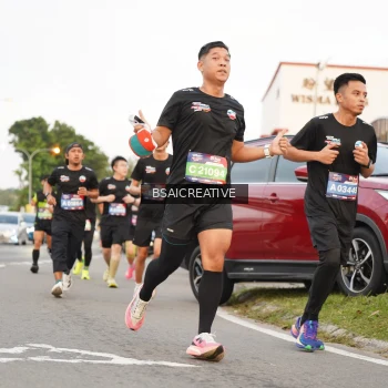 Runner Photo 3590641