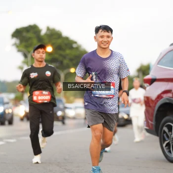 Runner Photo 3590859