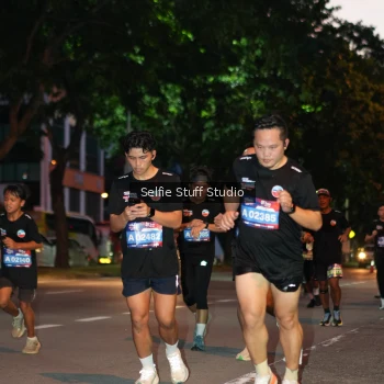 Runner Photo 3590933
