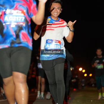 Runner Photo 3592041