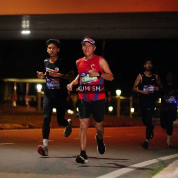 Runner Photo 3592875
