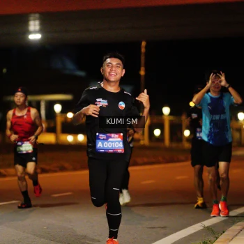 Runner Photo 3593354