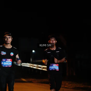 Runner Photo 3595543