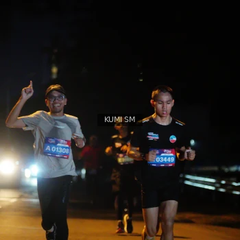 Runner Photo 3595746