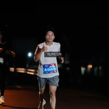 Runner Photo 3596119