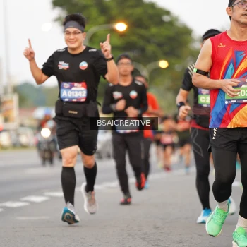 Runner Photo 3596684