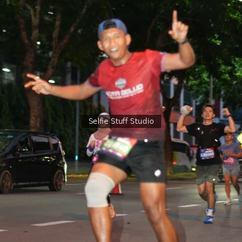 Runner Photo 3596696