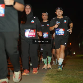 Runner Photo 3596855