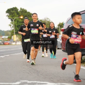 Runner Photo 3596870