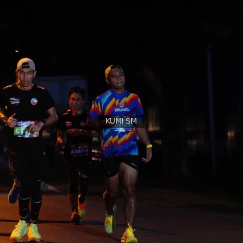 Runner Photo 3597594