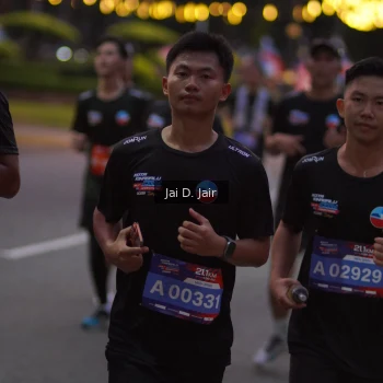 Runner Photo 3598215