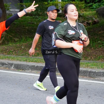 Runner Photo 3598681