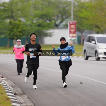 Runner Photo 3598895
