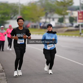 Runner Photo 3598961