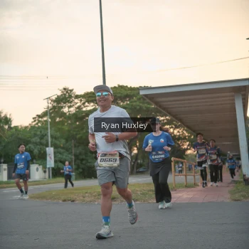 Runner Photo 3599191