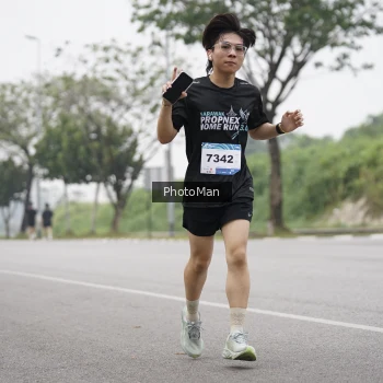 Runner Photo 3600716