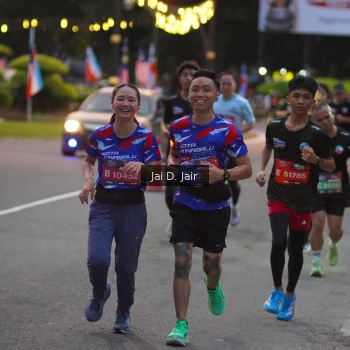 Runner Photo 3601002