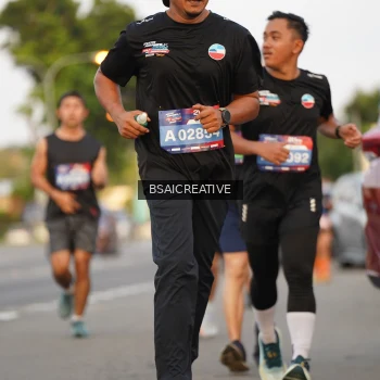 Runner Photo 3601675