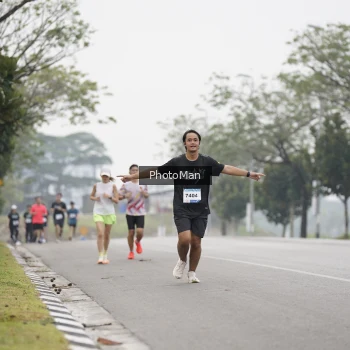 Runner Photo 3602073