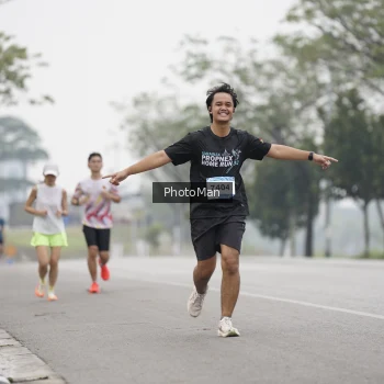 Runner Photo 3602103