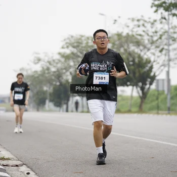 Runner Photo 3602492