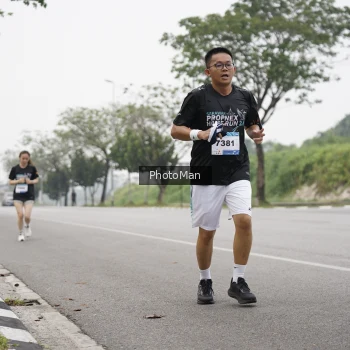 Runner Photo 3602873
