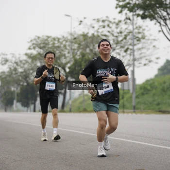 Runner Photo 3604059