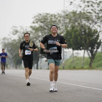 Runner Photo 3604168