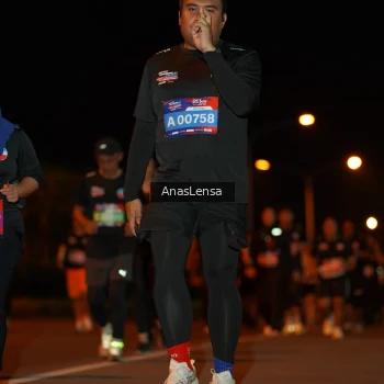 Runner Photo 3604604