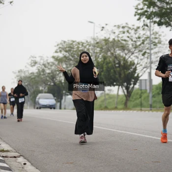 Runner Photo 3605115