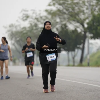 Runner Photo 3605597