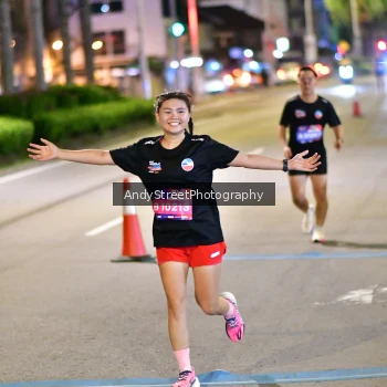 Runner Photo 3606005