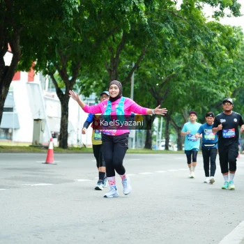 Runner Photo 3606333